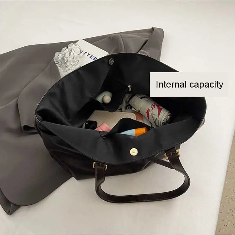 Retro Big PU Leather Shoulder Bag for Women 2026 Winter Trend New Y2K Fashion Handbags Females Travel Luxury Tote Bag  bolsas