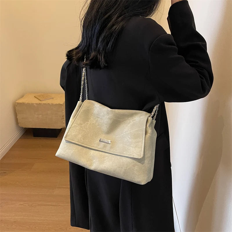 LEFTSIDE Retro Chain Leather Shoulder Bags for Women Simple Tote Bag 2025 Winter Crossbody Bag Lady Travel Vintage Handbags