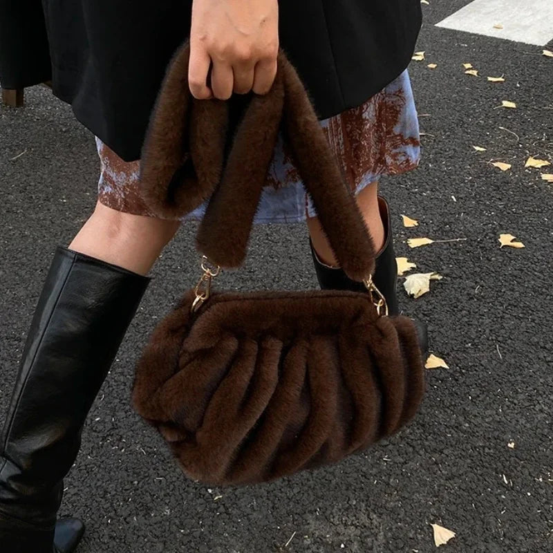 Fashionable Wrinkled Cloud Bag Soft Faux Fur Small Shoulder Bags for Women 2026 Winter Trend Korean Plush Handbags Crossbody Bag